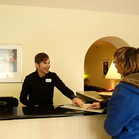 Acama Hotel & Hostel Schoeneberg